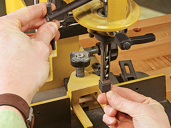 Using plastic cap to aid mortising chisel installation